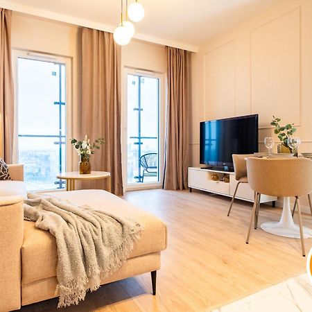 Apartamentysnu, Wola Tower Z Parkingiem Warschau Buitenkant foto